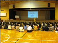 1年生対象講演会 講演の様子