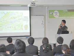 小学校学習指導部会の様子1
