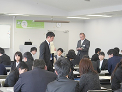 小学校学習指導部会の様子3