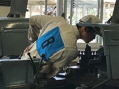 作業中の竹本選手 作業中の竹本選手