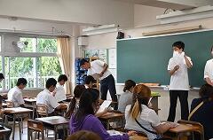 生徒による学校紹