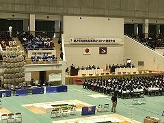 開会式(左端 竿燈)
