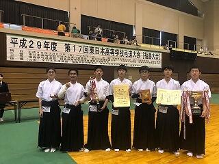 東日本高等学校弓道大会中優勝メンバー