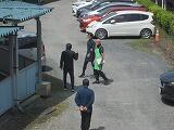 不審者が侵入
